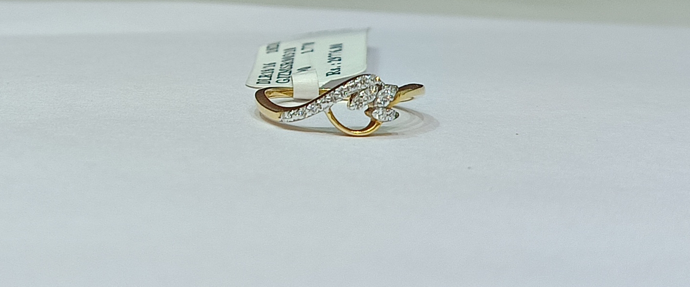 Ladies Ring